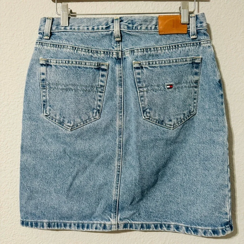 Tommy Hilfiger Cotton Mini Skirt Size 8 Light Wash Denim Vintage 90s Y2K Blue‎